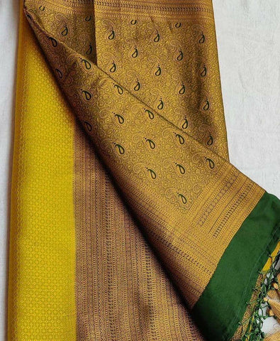 Sareeko Women's Kanjivaram banarasi silk Woven Design Saree
