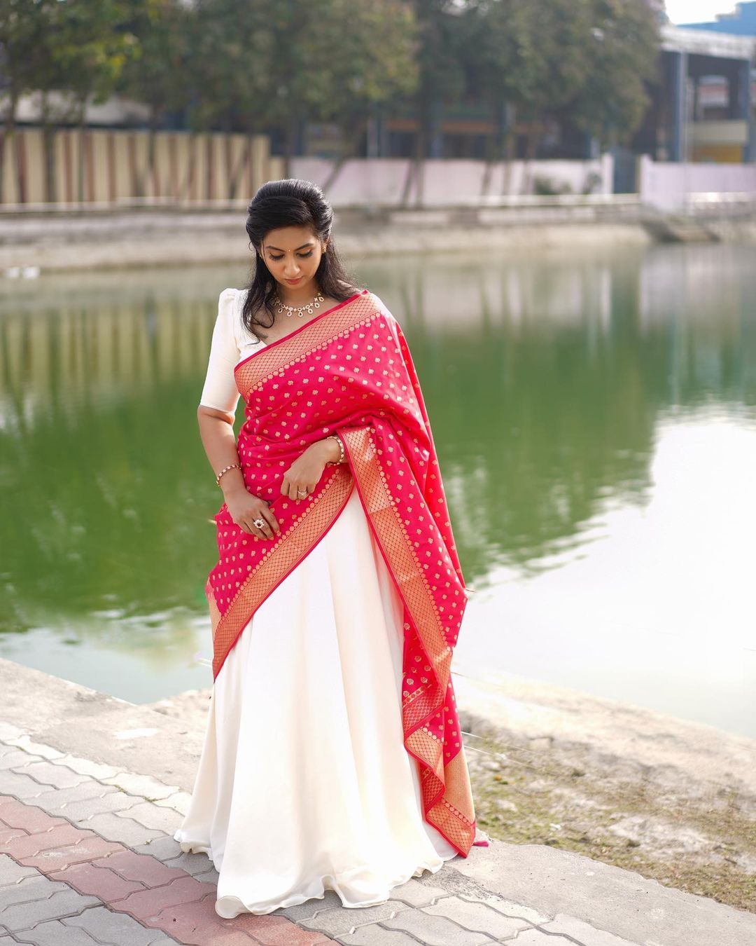 Jacquard Silk Saree with Traditional Motifs