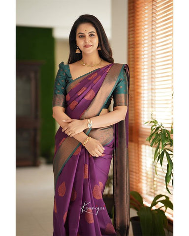 Buy CRAZE n DEMAND Checkered Fashion Silk Blend Cream Sarees Online @ Best  Price In India | Flipkart.com