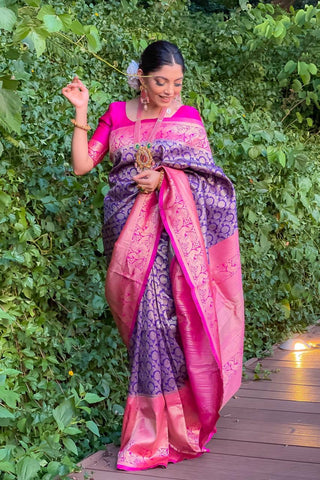 Stunning Saree in Jacquard Silk