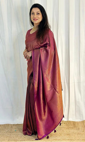 Graceful Kota Silk Saree with Light Weight Fabric
