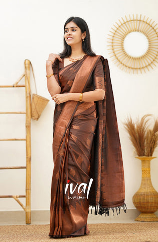 Exquisite Kanjeevaram silk saree