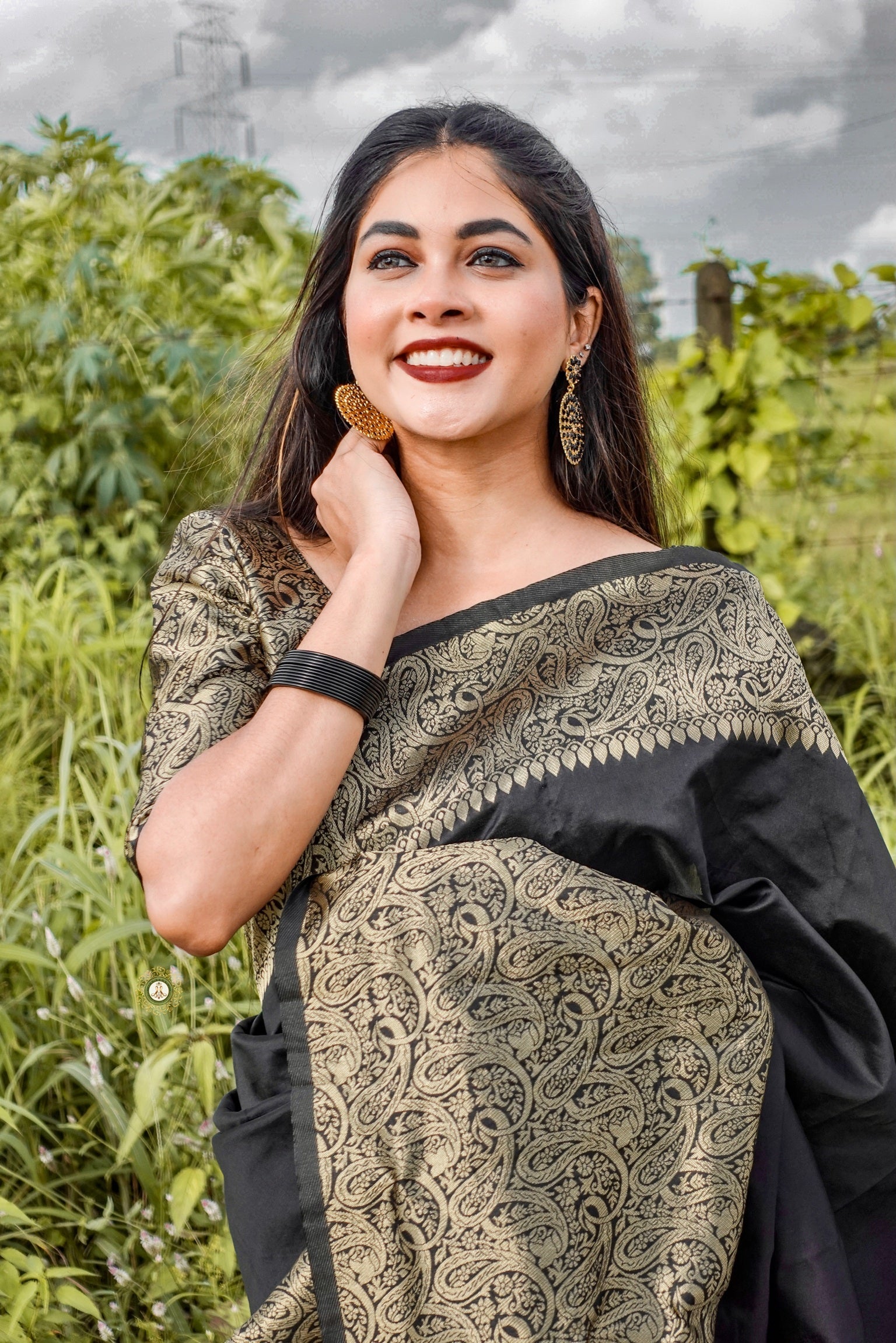 Handcrafted handloom weave silk saree with contemporary design