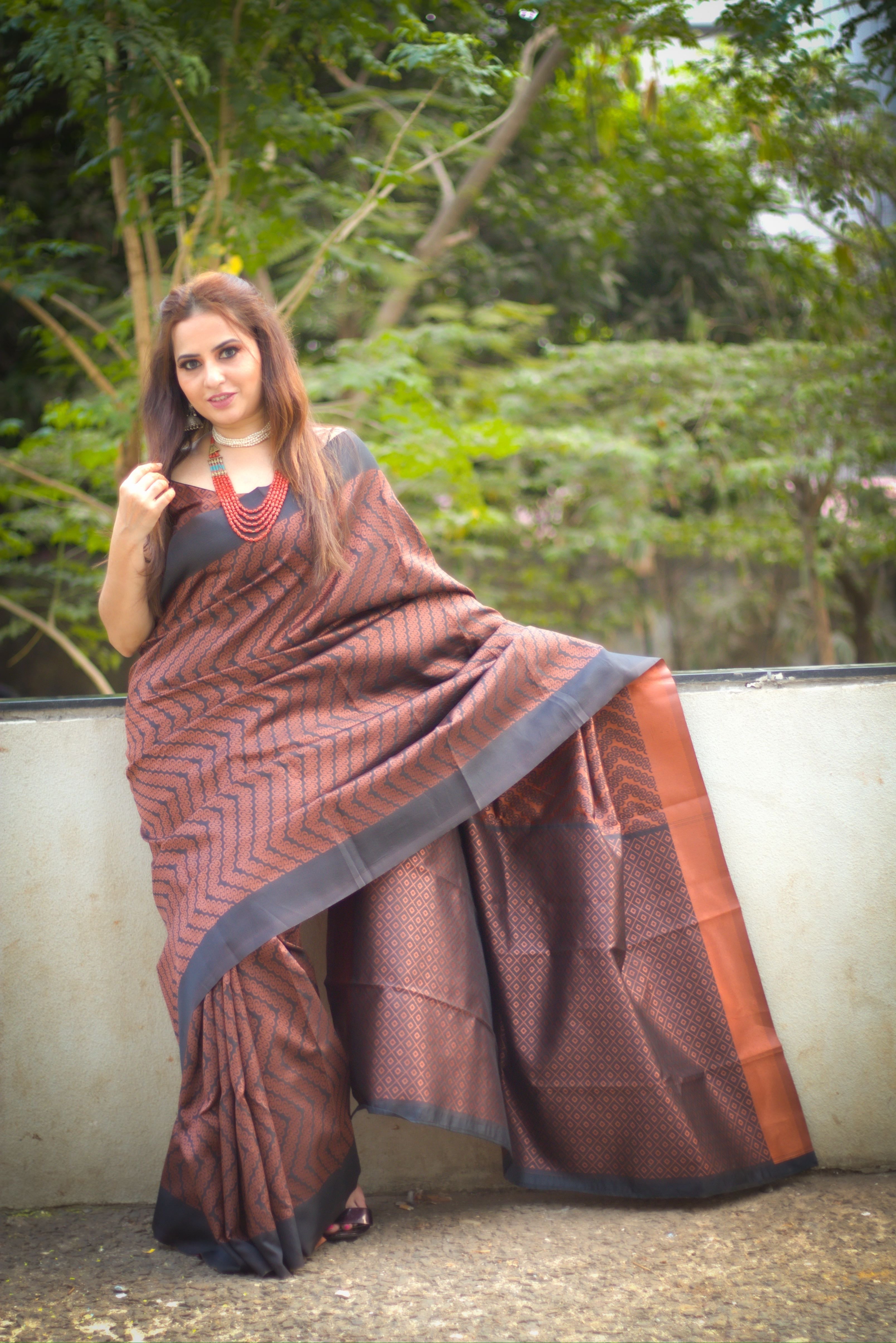 Creative art silk saree with intricate abstract design